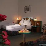 Akzent Zur Post Szálloda 4*