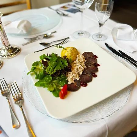 Akzent Zur Post 塔巴尔茨