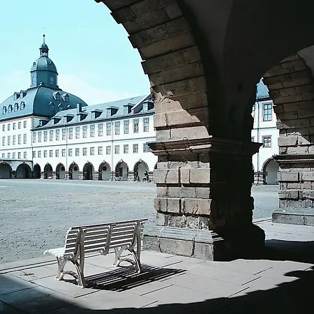 酒店 Akzent Zur Post 4*