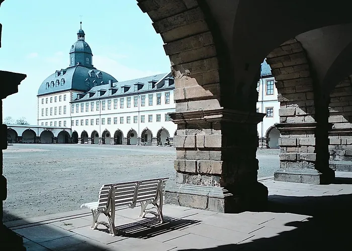 Hotel Akzent Zur Post 4*